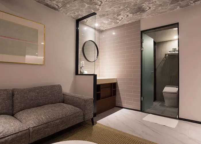 Hotel Brown-dot Choeup 2*
