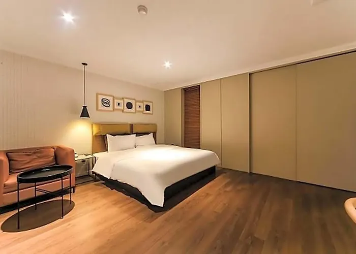 Hotel Brown-dot Choeup Busan