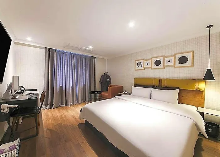 Brown-dot Choeup 2* Busan