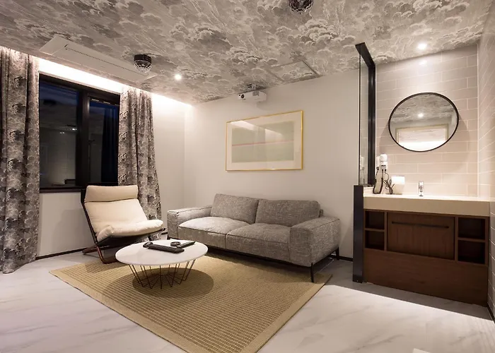 Brown-dot Choeup Busan